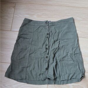 Universal Thread Sage Green Skirt